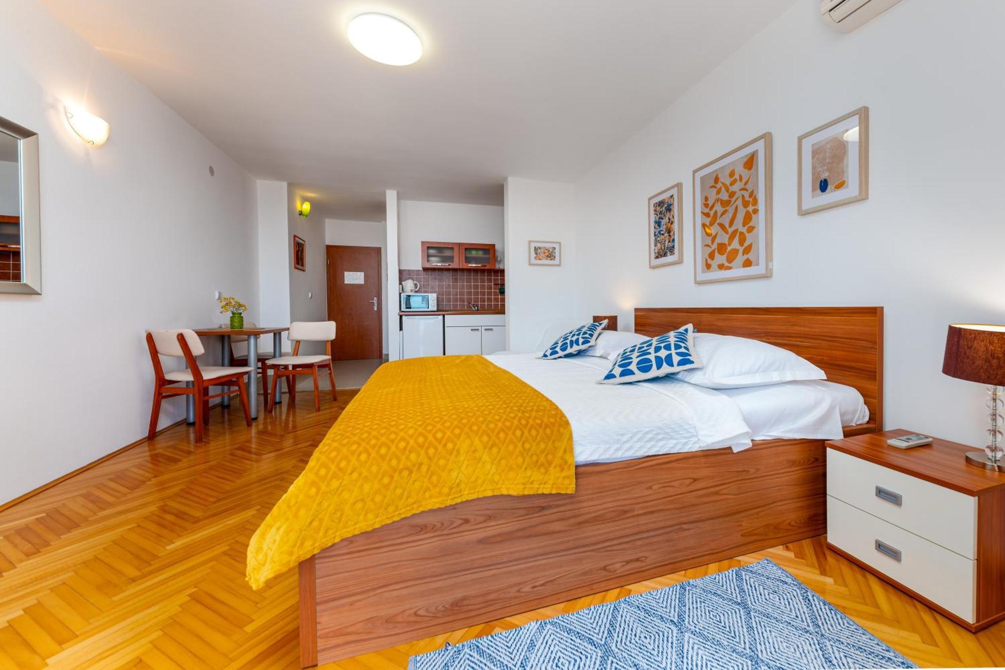 Villa Sokol Brela Bagian luar foto